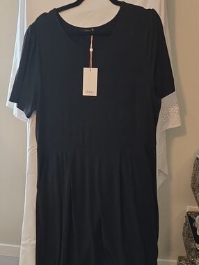 Quince Black Crewneck Short Sleeve Top with Orange Tag Cord